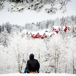 Tannenblick 2-2 3-4 アパート オーバーホーフ